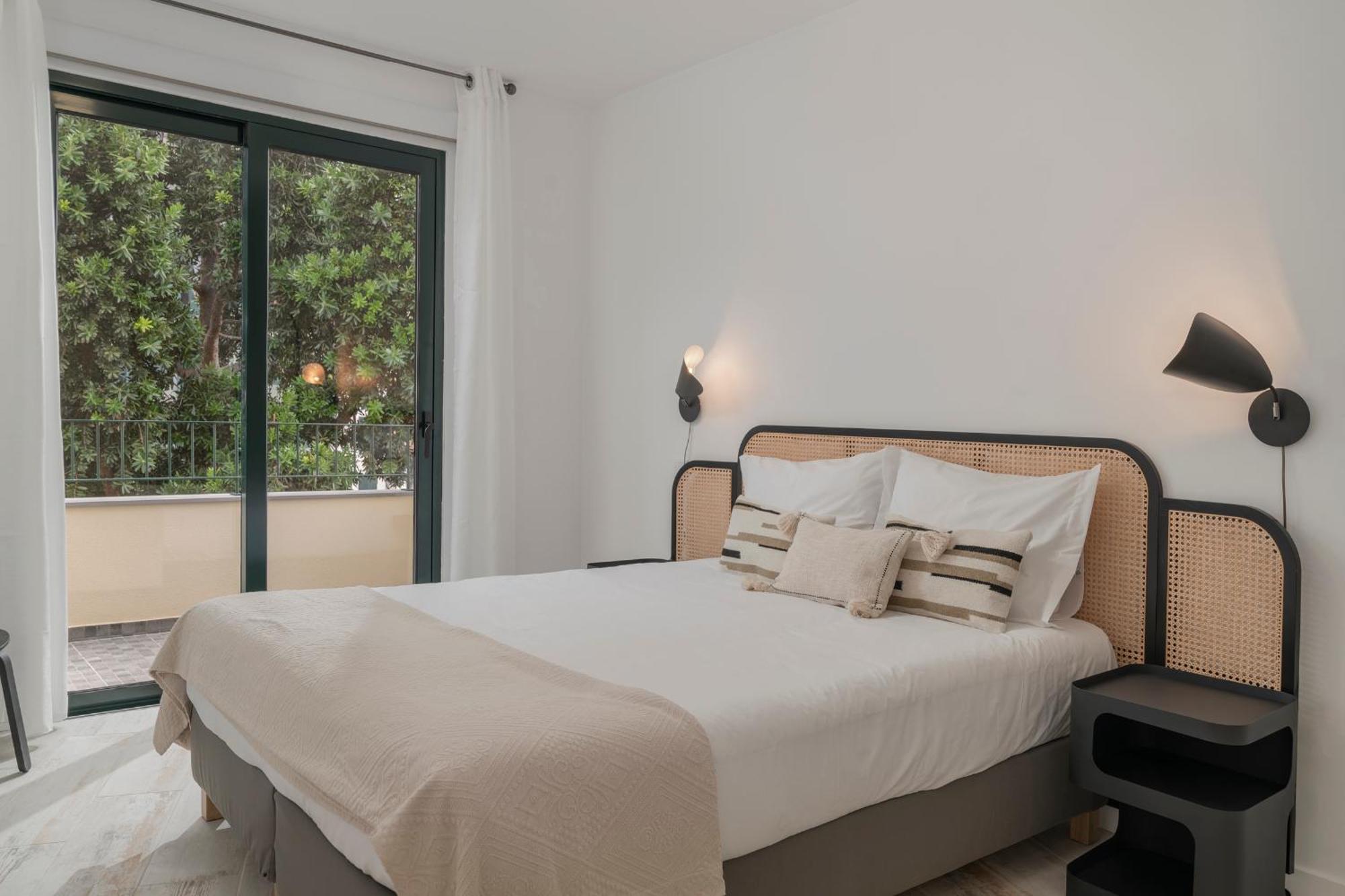 Tanoeiros By An Island Apartament
